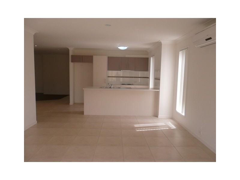 8 Tess Road, Coomera QLD 4209