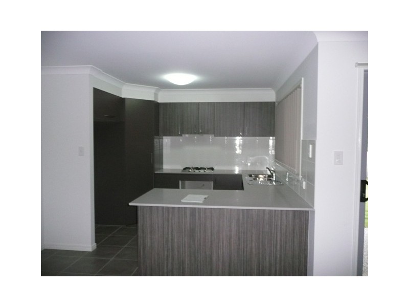 18 Bottletree Ct, Coomera QLD 4209