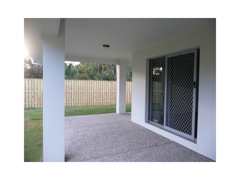 18 Bottletree Ct, Coomera QLD 4209