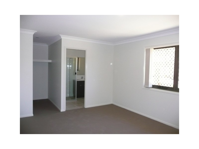 6 Hanover Drive, Pimpama QLD 4209