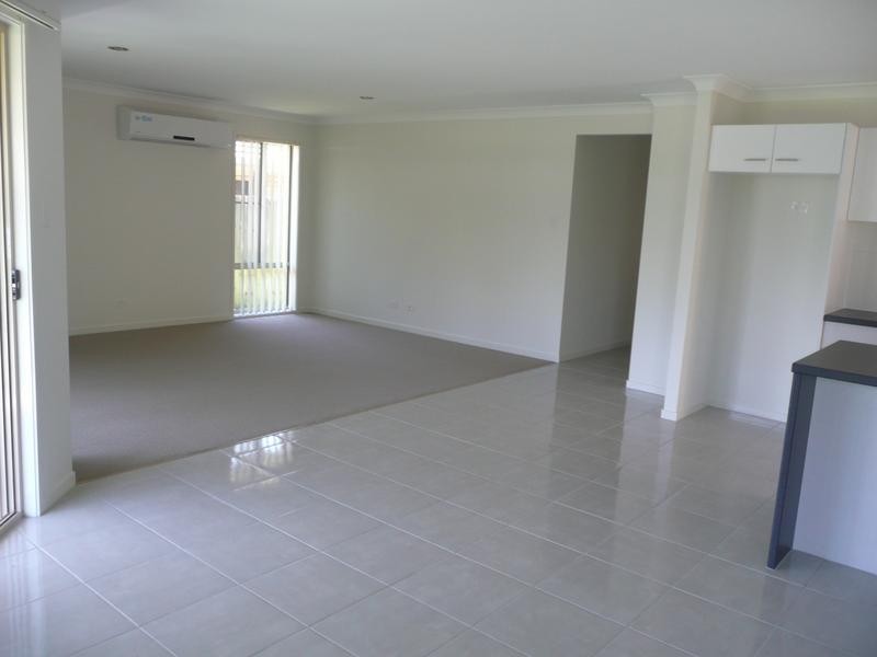 51 Beaumont, Pimpama QLD 4209