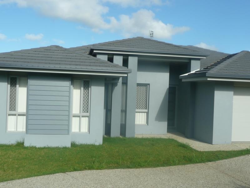 4 Picton, Upper Coomera QLD 4209