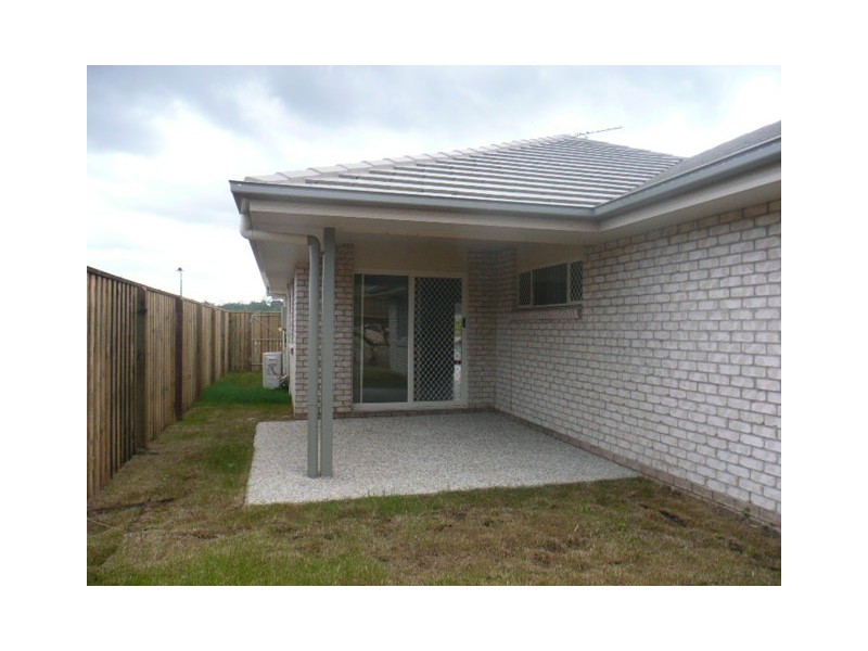 6 Goolwa Crt, Pimpama QLD 4209