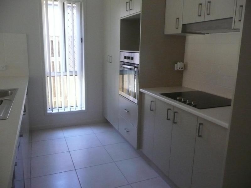 6 Goolwa Crt, Pimpama QLD 4209