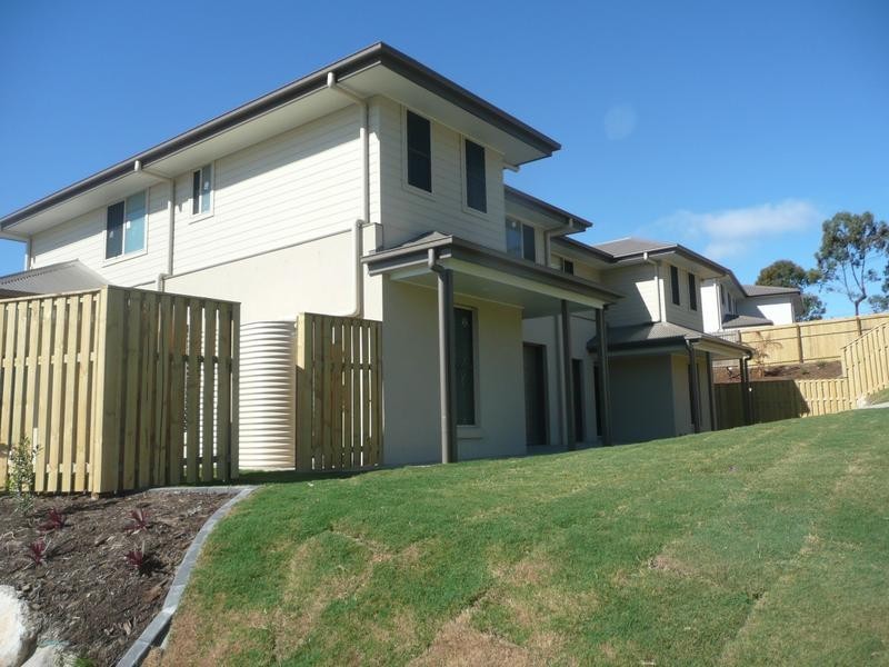 1/36 Filbert street, Upper Coomera QLD 4209