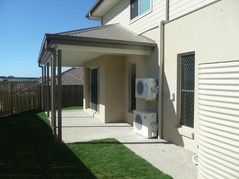 1/36 Filbert street, Upper Coomera QLD 4209