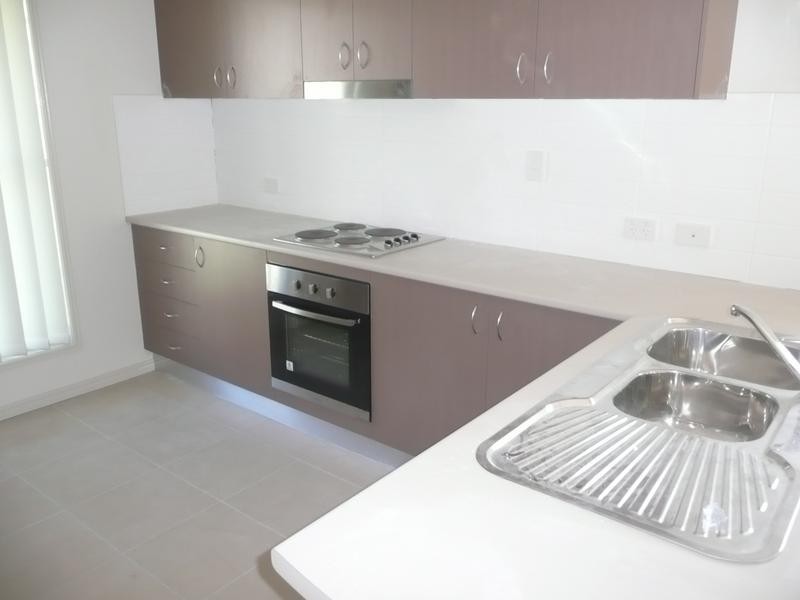 1/36 Filbert street, Upper Coomera QLD 4209