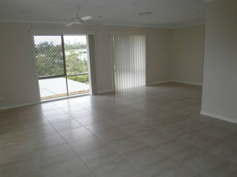 Pacific Pines QLD 4211