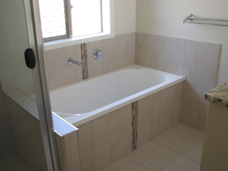 Pacific Pines QLD 4211