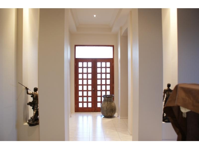 22 Sundew Cres, Upper Coomera QLD 4209