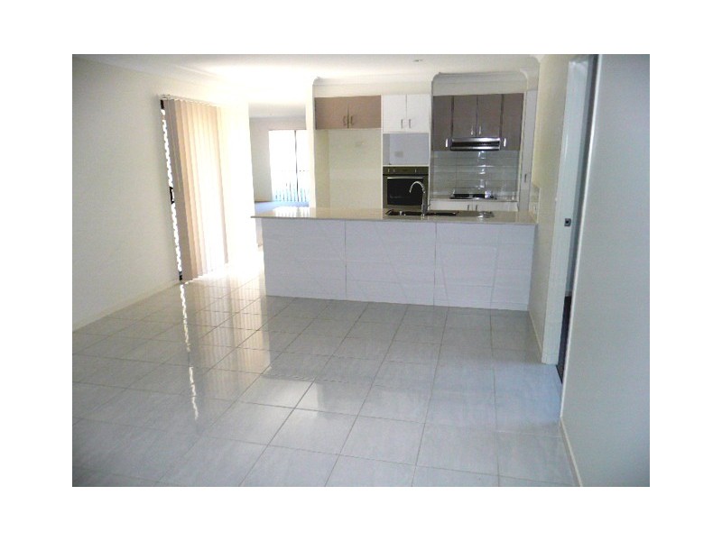 16 Ansett Way, Upper Coomera QLD 4209