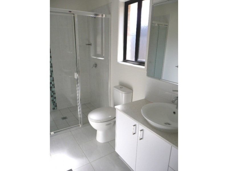 16 Ansett Way, Upper Coomera QLD 4209