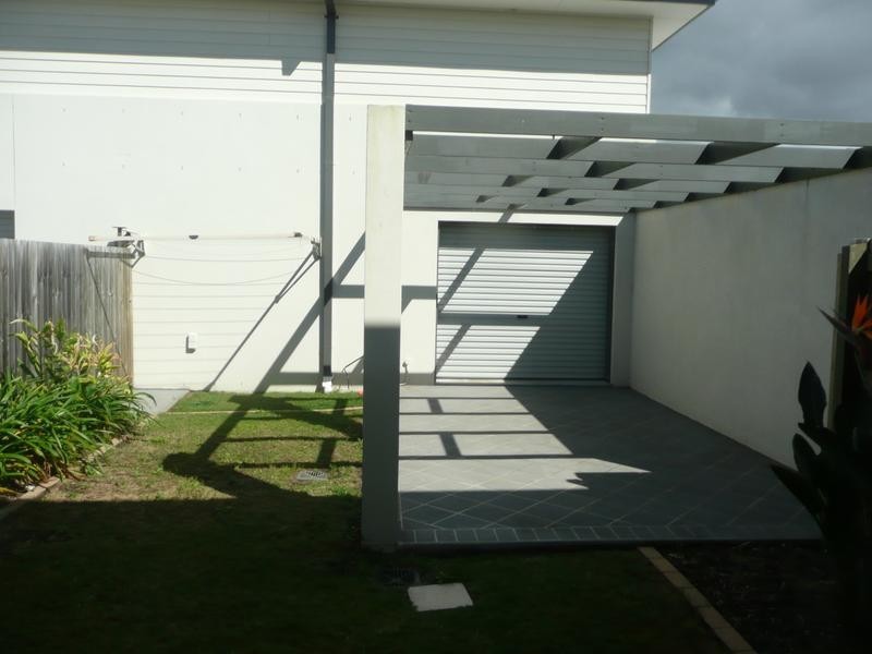 17 B Park Esplanade, Coomera QLD 4209