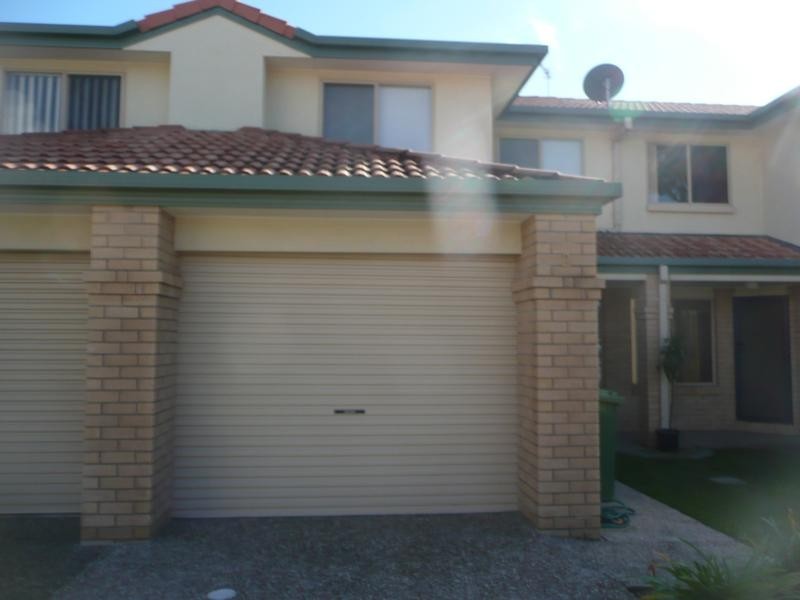 2/2 Bos Drive, Coomera QLD 4209