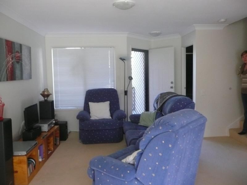 2/2 Bos Drive, Coomera QLD 4209