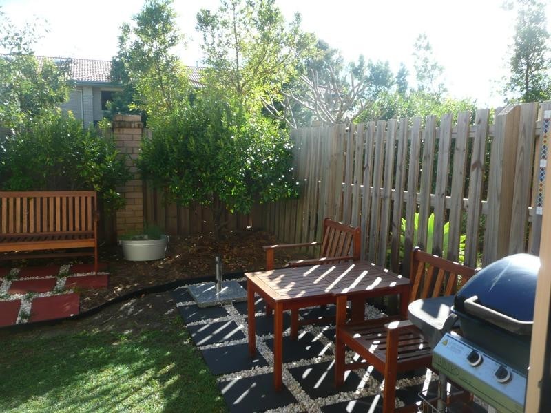 2/2 Bos Drive, Coomera QLD 4209