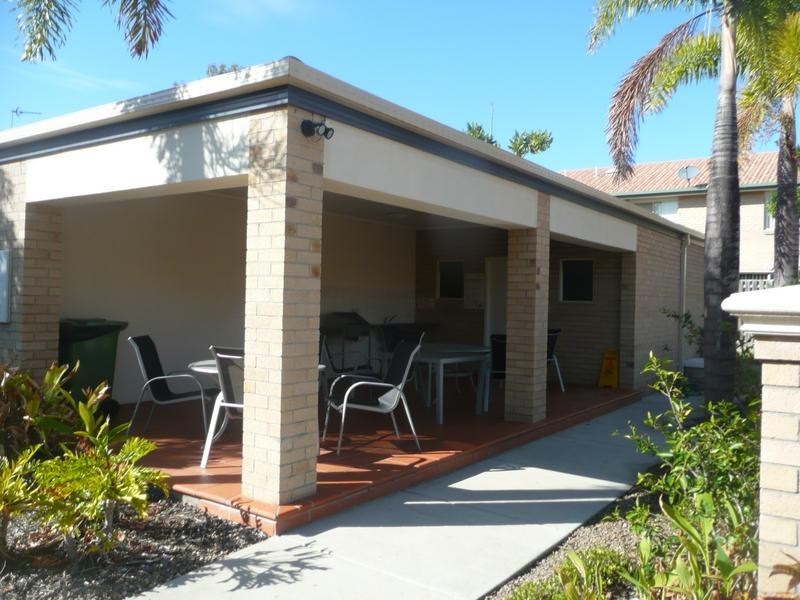 2/2 Bos Drive, Coomera QLD 4209