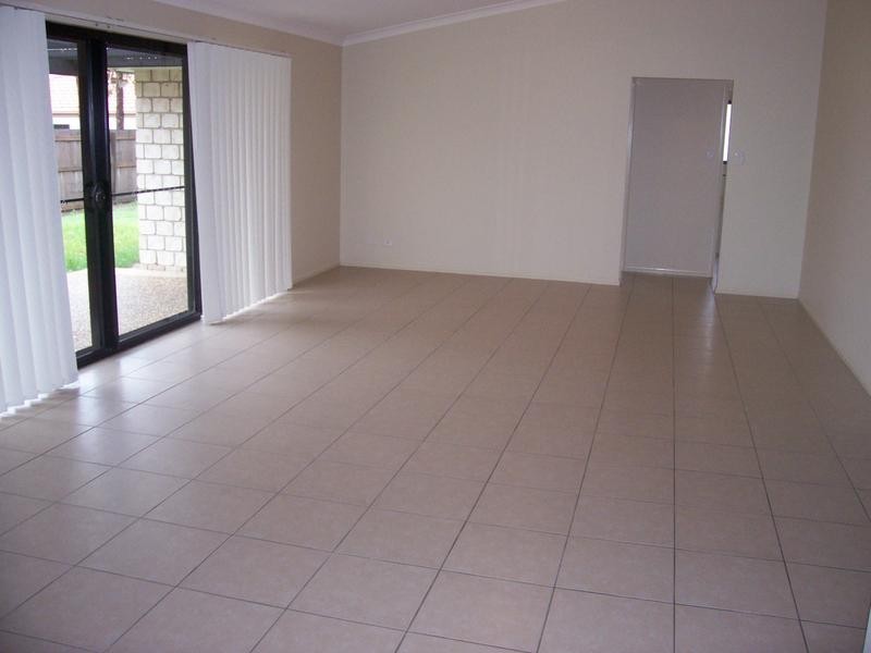 13 Kaizlee Crescent, Upper Coomera QLD 4209