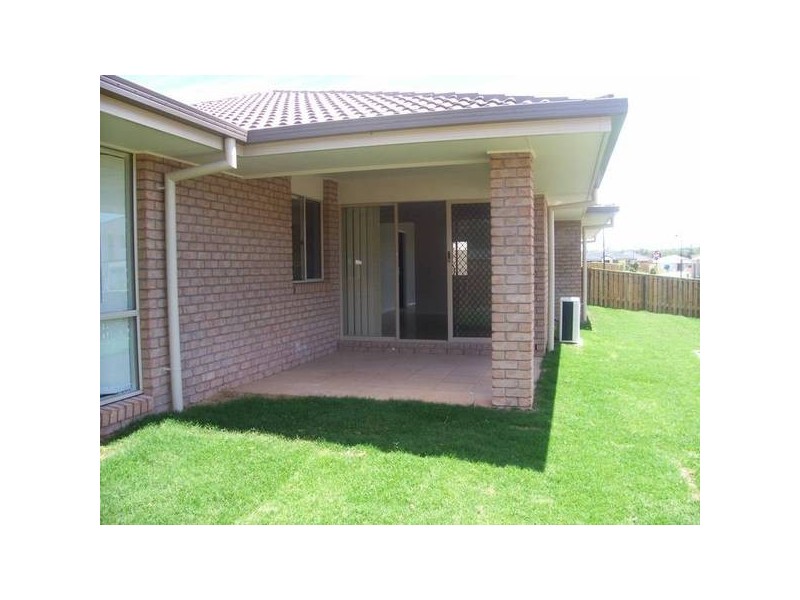 5 Flight Road, Upper Coomera QLD 4209