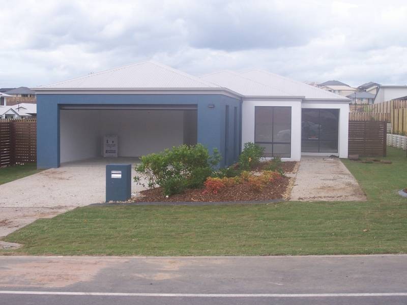 8 Rockwood Drive, Ormeau QLD 4208