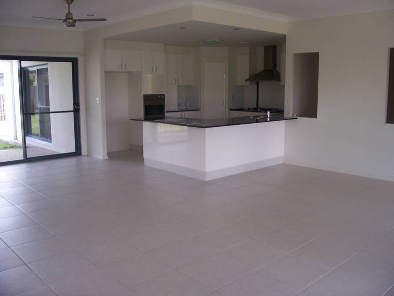 6 Ragamuffin Drive, Coomera QLD 4209
