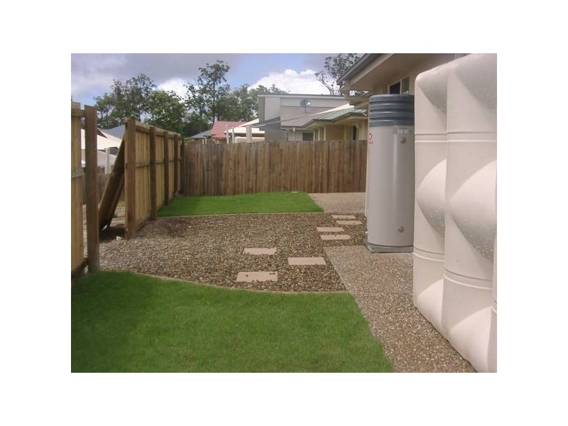 2/27 Valda Avenue, Coomera QLD 4209