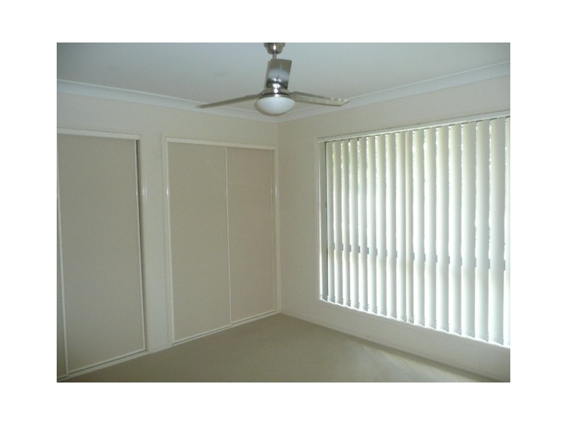 1/2 Valda Avenue, Coomera QLD 4209