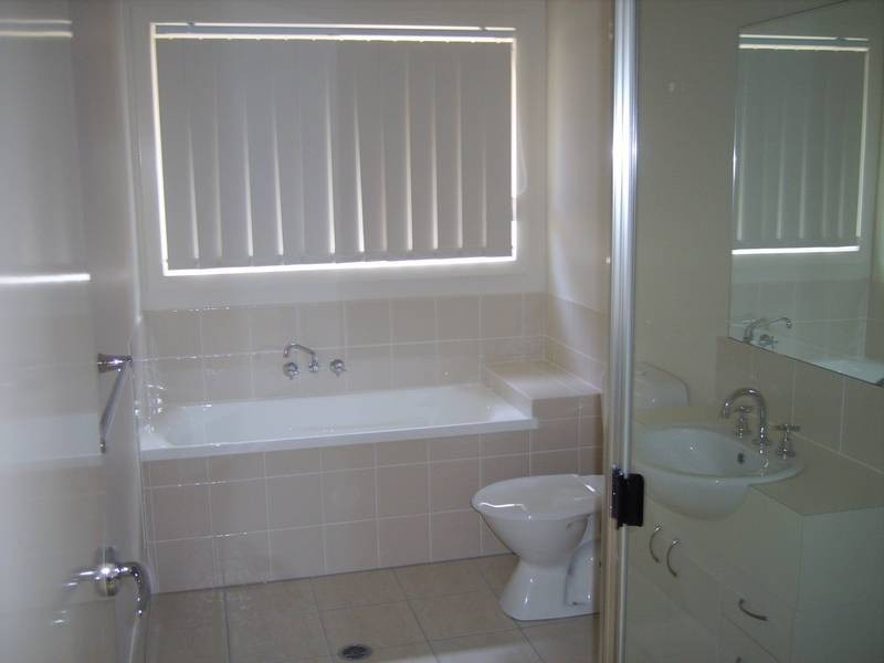 12 Worth Court, Upper Coomera QLD 4209