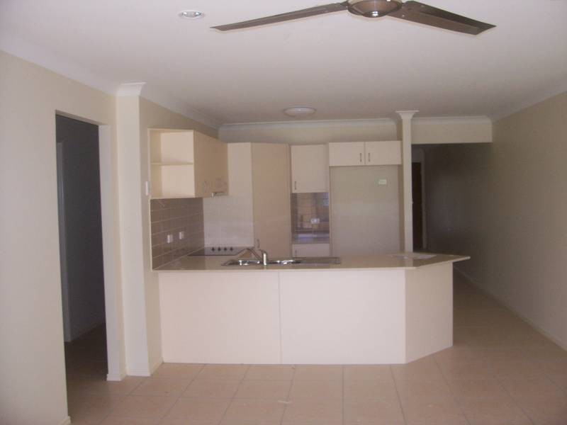 1/15 Moss Street, Pimpama QLD 4209