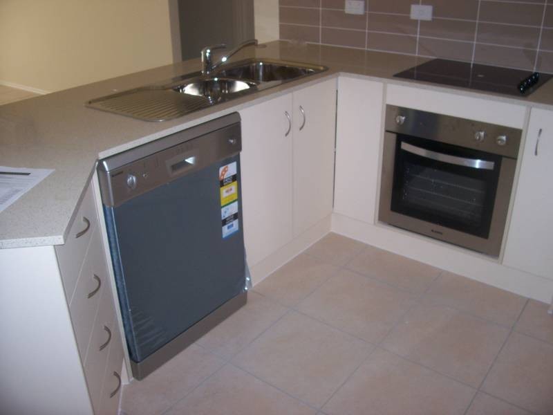 1/15 Moss Street, Pimpama QLD 4209