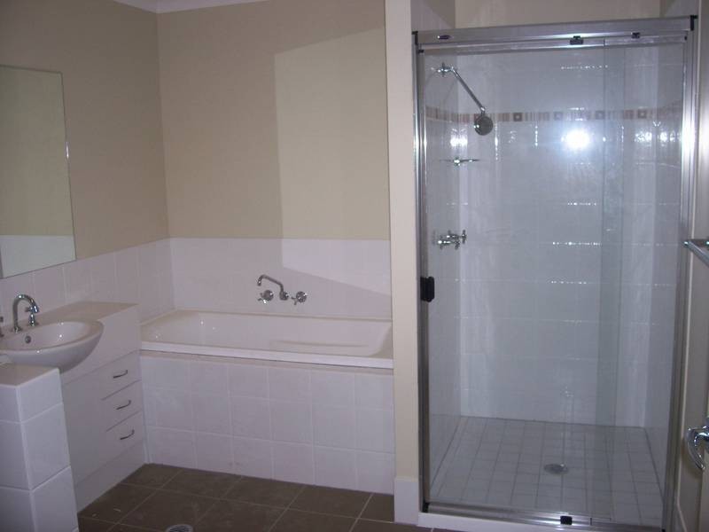 4 Heron Close, Coomera QLD 4209