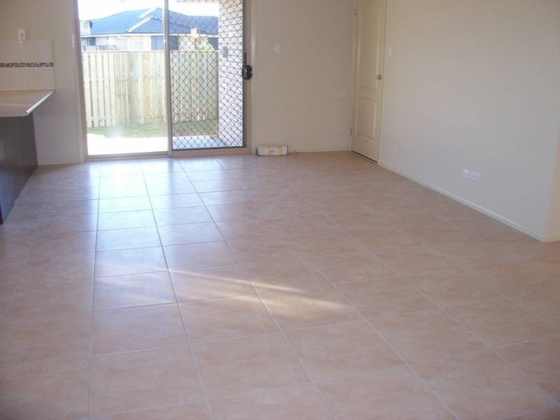8 Flynn Street, Upper Coomera QLD 4209