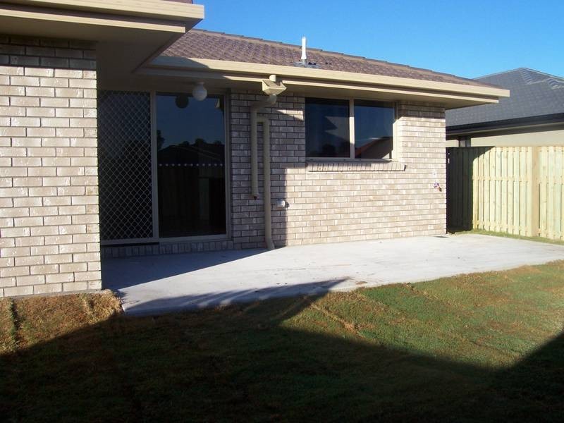 8 Flynn Street, Upper Coomera QLD 4209