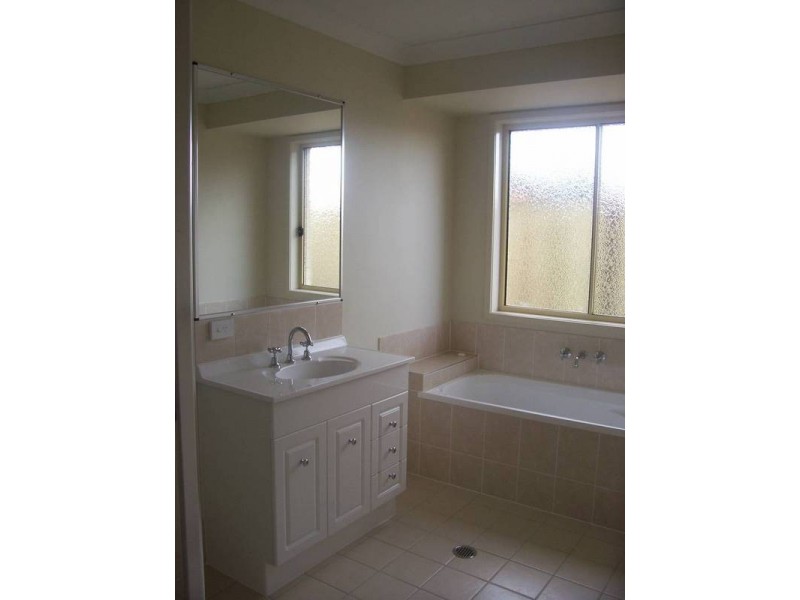 34 Kingsford Drive, Upper Coomera QLD 4209