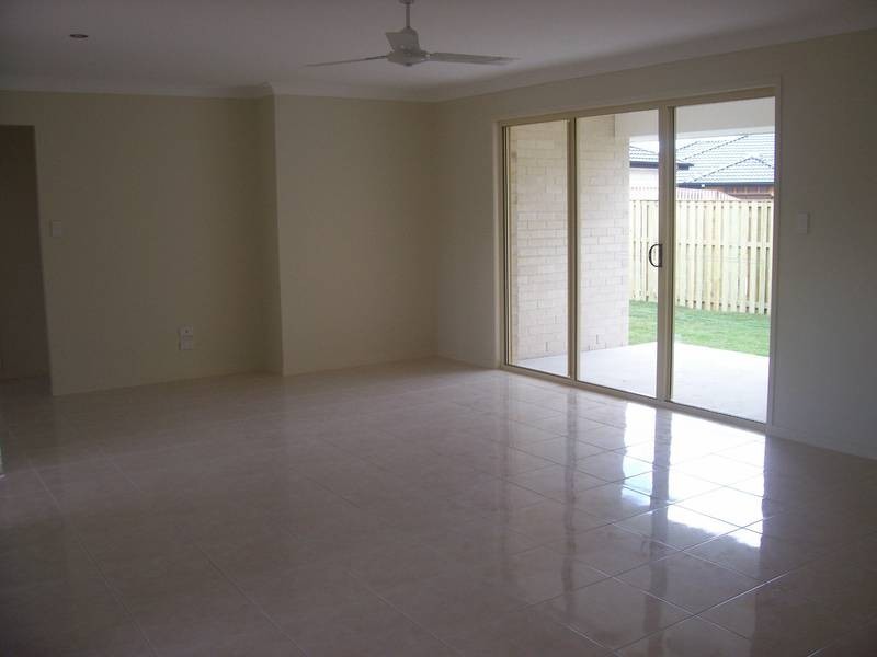 34 Kingsford Drive, Upper Coomera QLD 4209