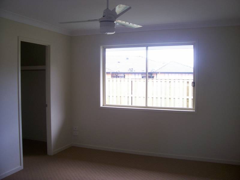 34 Kingsford Drive, Upper Coomera QLD 4209