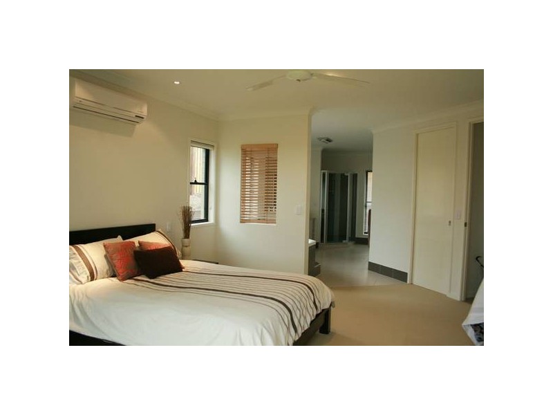 10 Torrington St, Upper Coomera QLD 4209