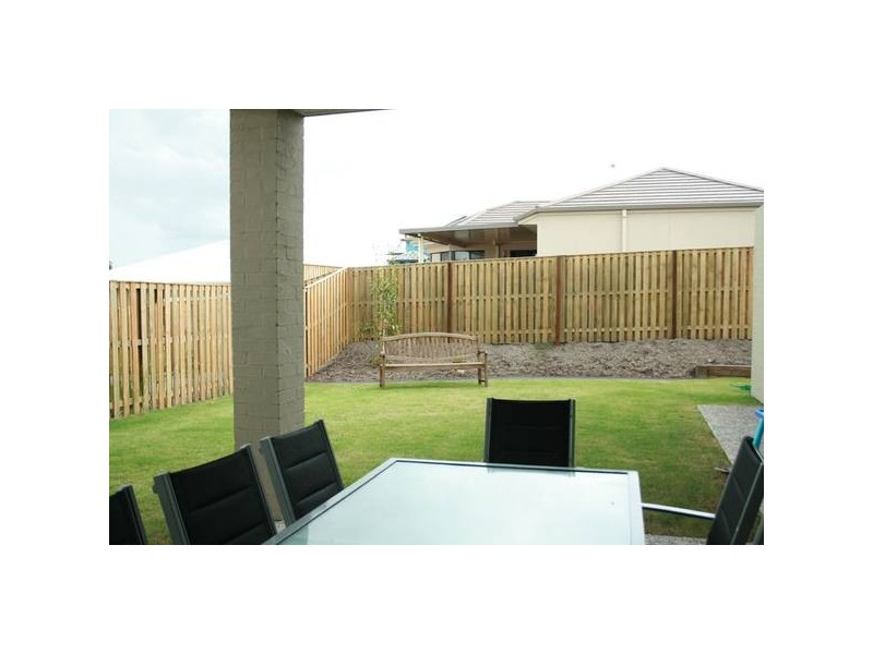 10 Torrington St, Upper Coomera QLD 4209