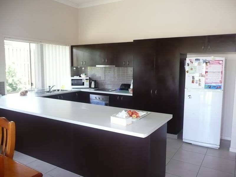 21 Starush Court, Upper Coomera QLD 4209