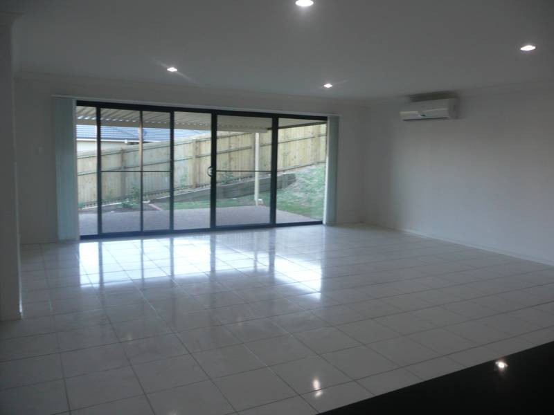 24 Mungana Drive, Upper Coomera QLD 4209