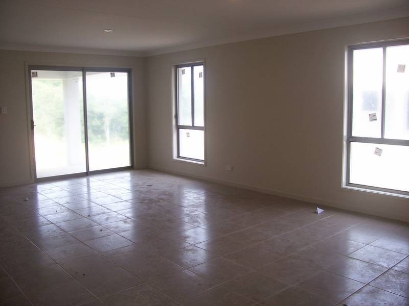 102 Treeline Cct, Upper Coomera QLD 4209