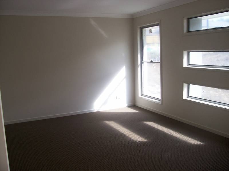 102 Treeline Cct, Upper Coomera QLD 4209