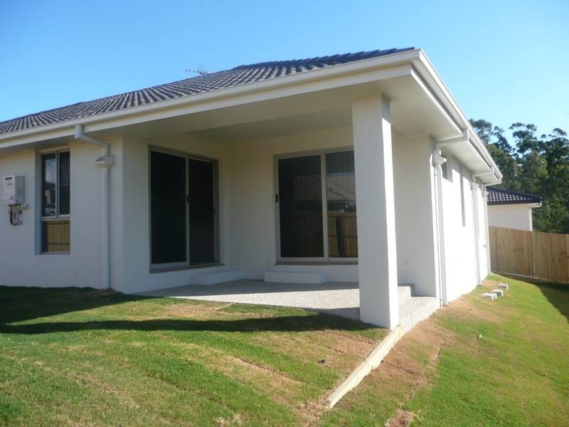 102 Treeline Cct, Upper Coomera QLD 4209