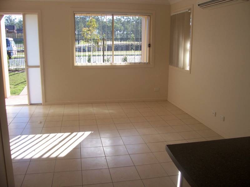 12 Silvergull Street, Coomera QLD 4209