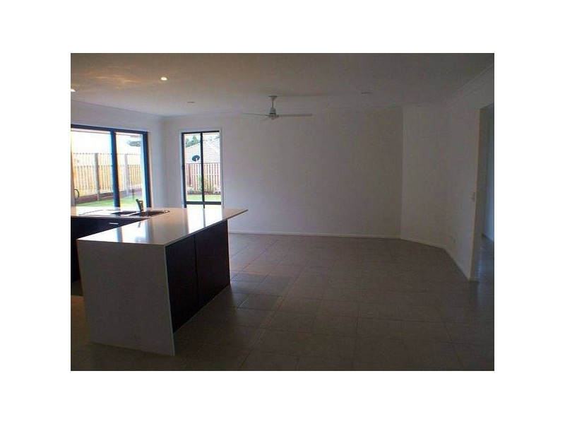 19 Rockwood Drive, Ormeau QLD 4208