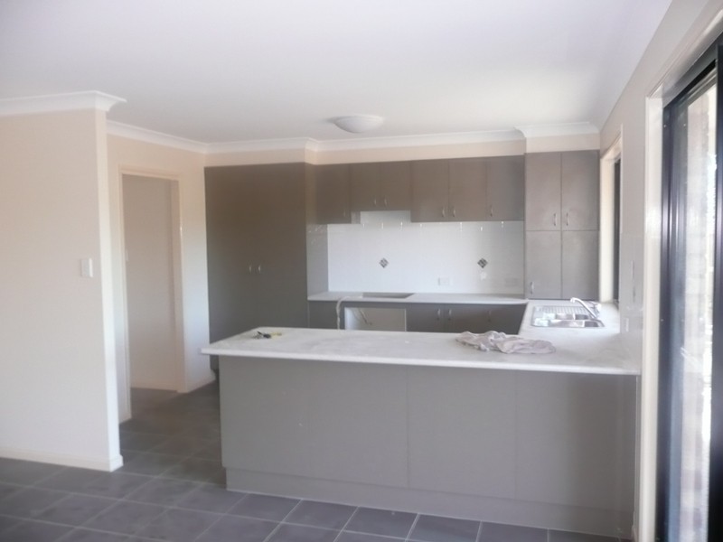 2/44 Deepak Drive, Pimpama QLD 4209