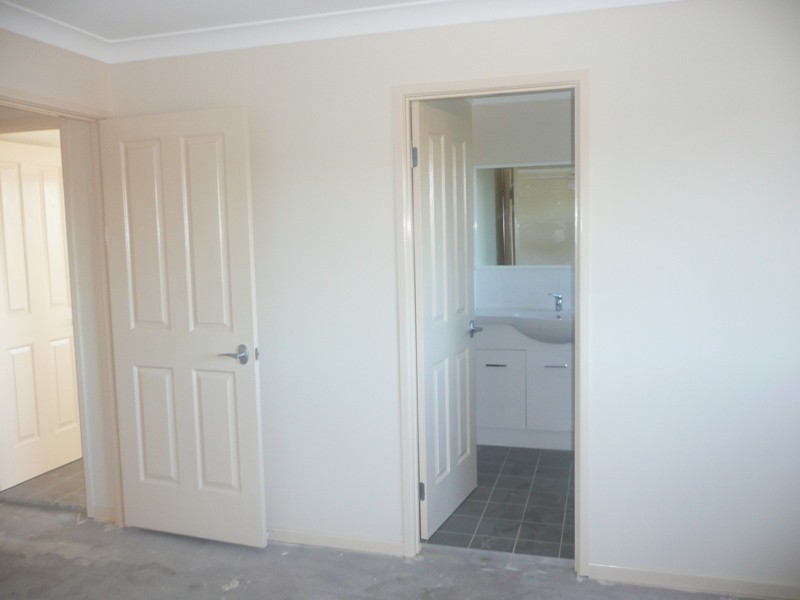 2/44 Deepak Drive, Pimpama QLD 4209