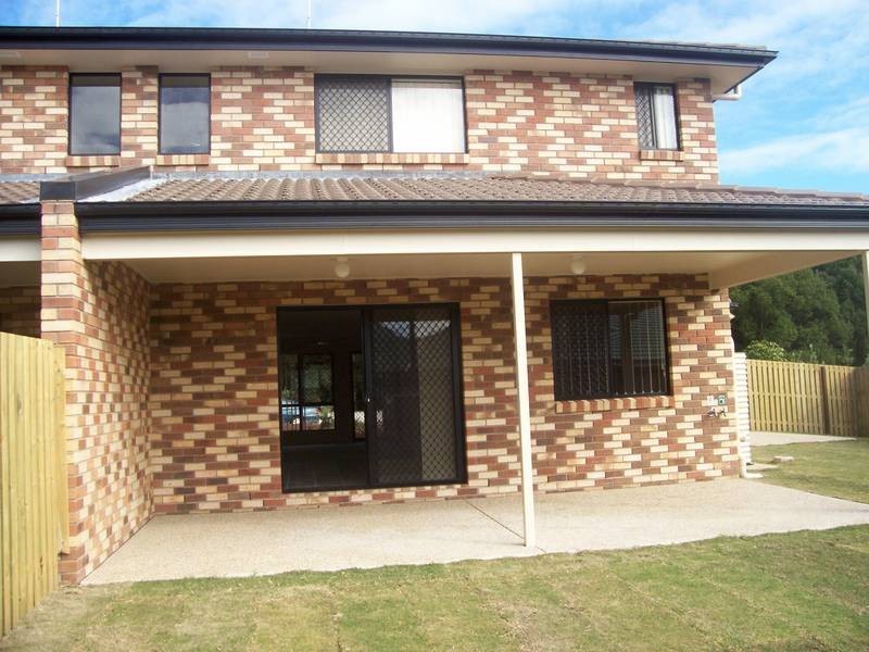 2/44 Deepak Drive, Pimpama QLD 4209