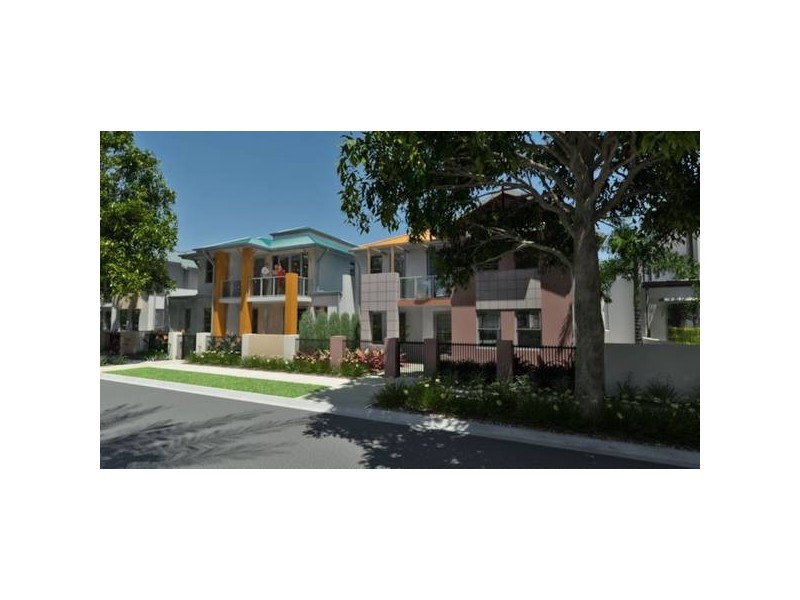 99 Broadwater Avenue, Hope Island QLD 4212