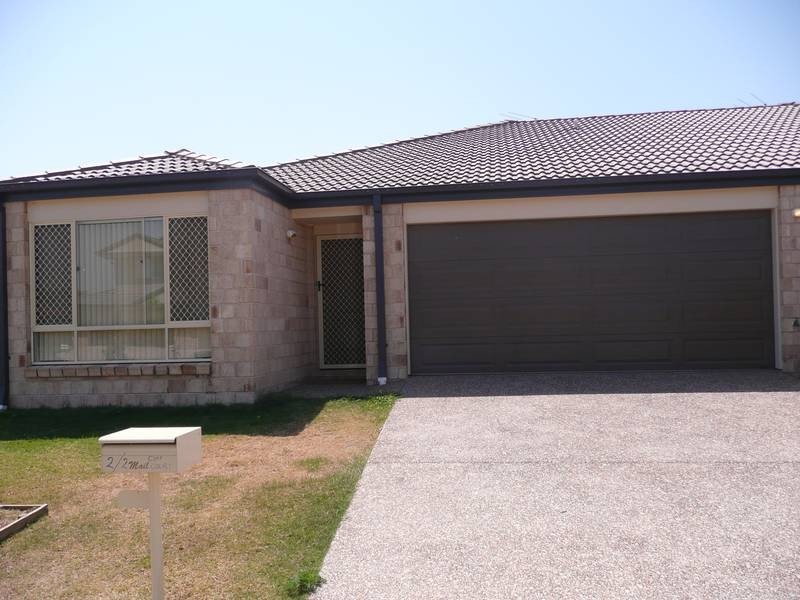 2/2 Clay Court, Pimpama QLD 4209